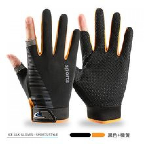 Men's summer sun protection gloves for fishing have two fingers exposed due to flying bumps. Sun protection and anti-slip sea fishing lure gloves have three fingers exposed Men's summer sun protection gloves for fishing have two fingers exposed due to flying bumps. Sun protection and anti-slip sea fishing lure gloves have three fingers exposed
