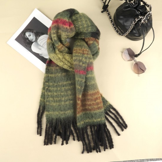 New high-end checkered scarf for women in the autumn and winter of 2024, a versatile shawl for Korean students, and a color-matched warm scarf New high-end checkered scarf for women in the autumn and winter of 2024, a versatile shawl for Korean students, and a color-matched warm scarf