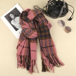 A Korean-style checkered color-blocking faux cashmere scarf with a winter atmosphere, a thickened warm shawl for women, tassels, and a student scarf