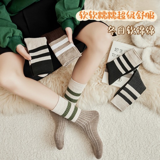 Women's autumn and winter vintage striped two-bar Korean mid-calf socks, piled-up socks, Sen-style Maillard long stockings Women's autumn and winter vintage striped two-bar Korean mid-calf socks, piled-up socks, Sen-style Maillard long stockings