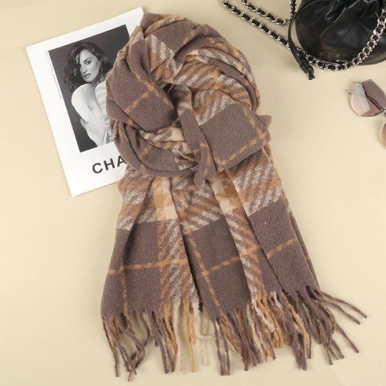 A Korean-style checkered color-blocking faux cashmere scarf with a winter atmosphere, a thickened warm shawl for women, tassels, and a student scarf A Korean-style checkered color-blocking faux cashmere scarf with a winter atmosphere, a thickened warm shawl for women, tassels, and a student scarf