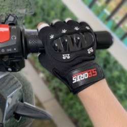 Tactical half-finger gloves for children aged 5 to 12, motorcycle gloves, students' fingers exposed, hard shell, sports cycling, fingers exposed
